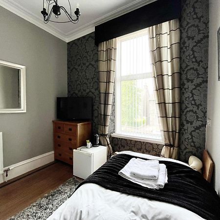 Hannahs Guesthouse แอเบอร์ดีน ภายนอก รูปภาพ