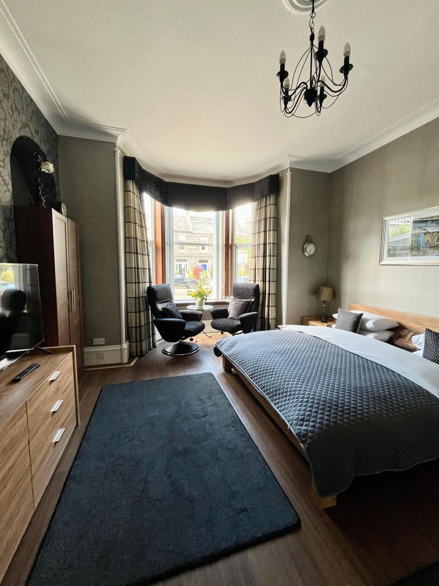 Hannahs Guesthouse แอเบอร์ดีน ภายนอก รูปภาพ